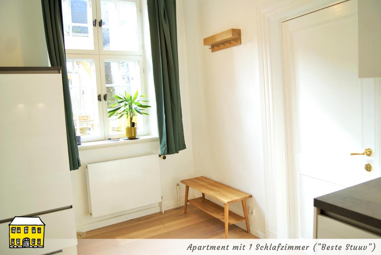 Das Gelbe Haus - Drei Besondere Ferienwohnungen เฟลนส์บวร์ก ภายนอก รูปภาพ