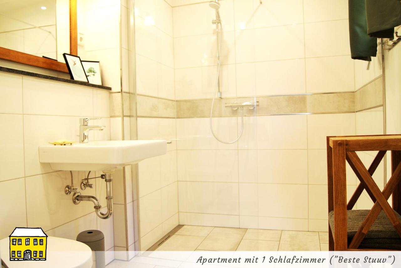 Das Gelbe Haus - Drei Besondere Ferienwohnungen เฟลนส์บวร์ก ภายนอก รูปภาพ