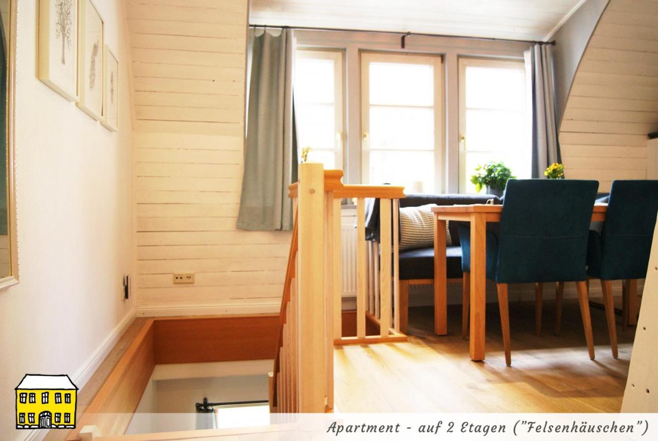 Das Gelbe Haus - Drei Besondere Ferienwohnungen เฟลนส์บวร์ก ภายนอก รูปภาพ