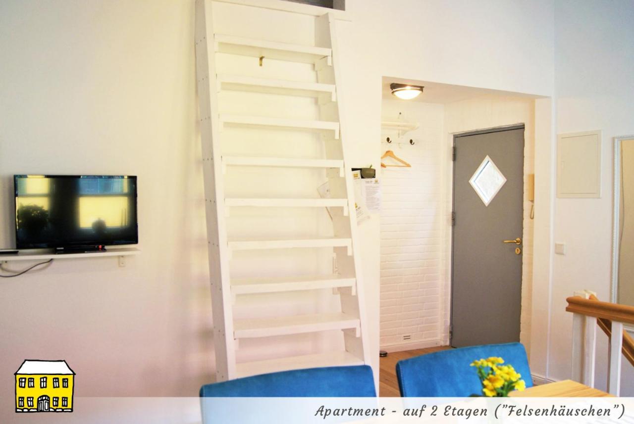 Das Gelbe Haus - Drei Besondere Ferienwohnungen เฟลนส์บวร์ก ภายนอก รูปภาพ