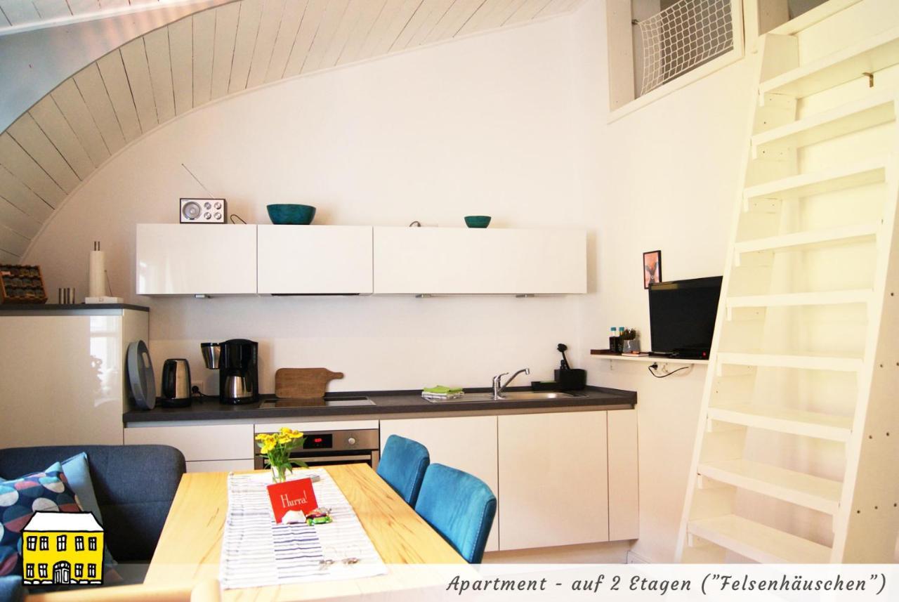 Das Gelbe Haus - Drei Besondere Ferienwohnungen เฟลนส์บวร์ก ภายนอก รูปภาพ