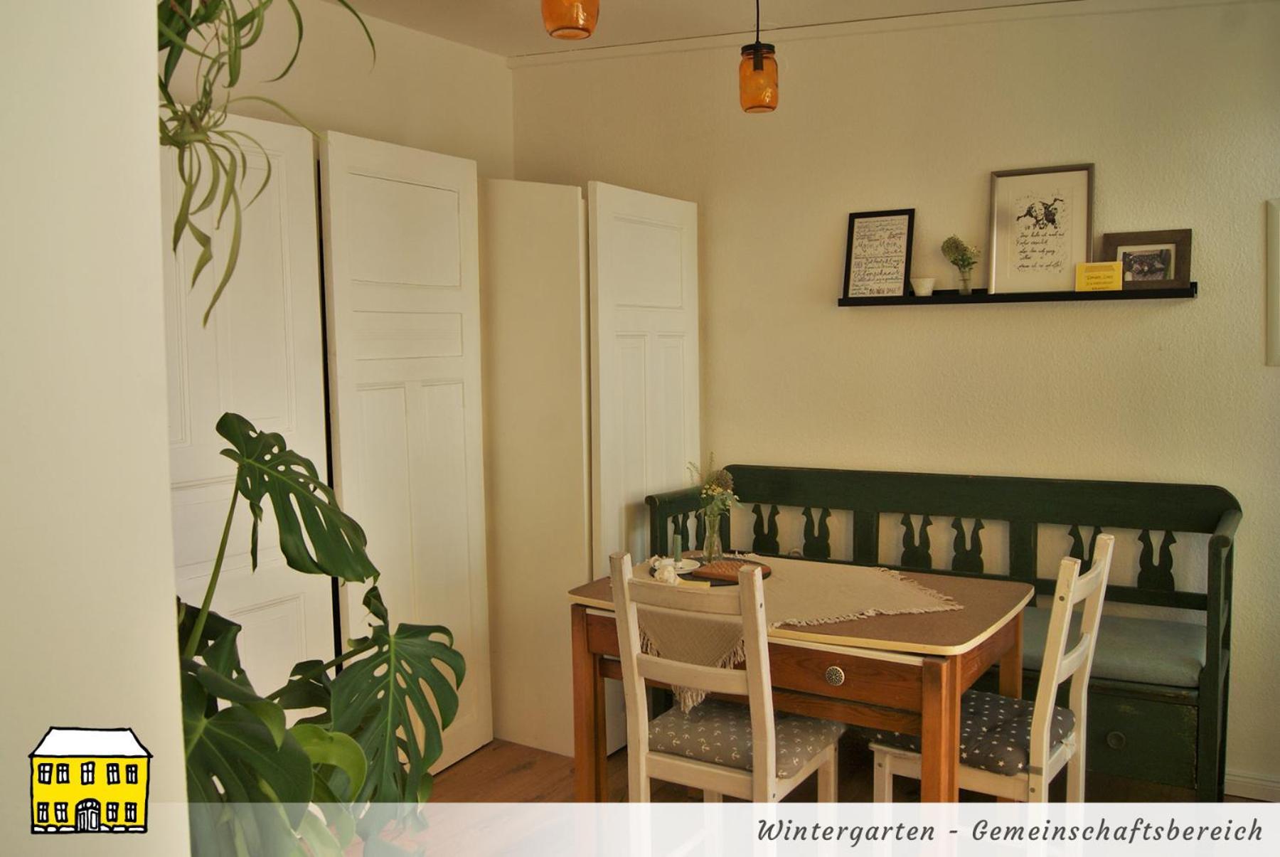 Das Gelbe Haus - Drei Besondere Ferienwohnungen เฟลนส์บวร์ก ภายนอก รูปภาพ